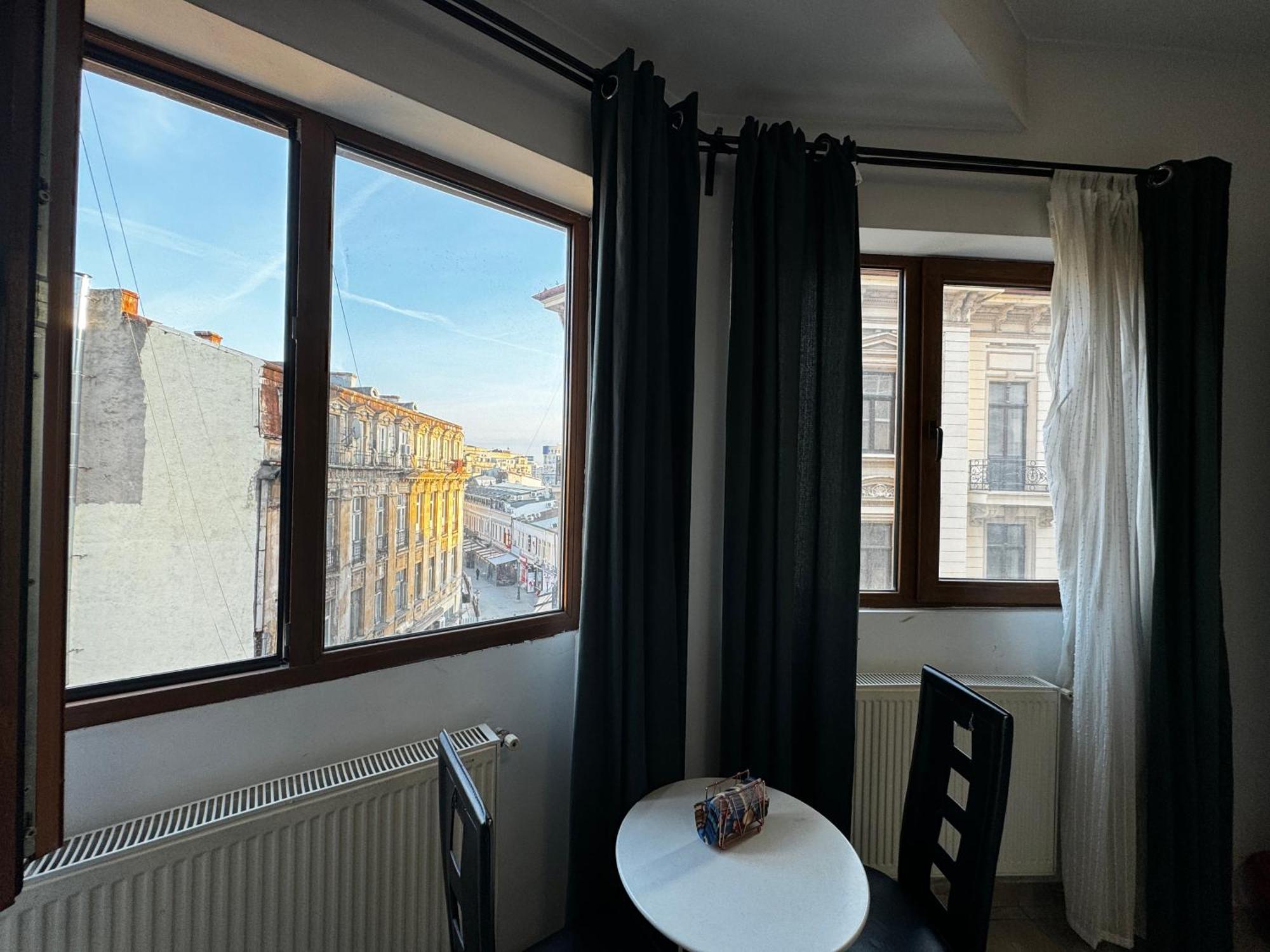 Old Town Studios By Chr Luxury Property Bucarest Extérieur photo