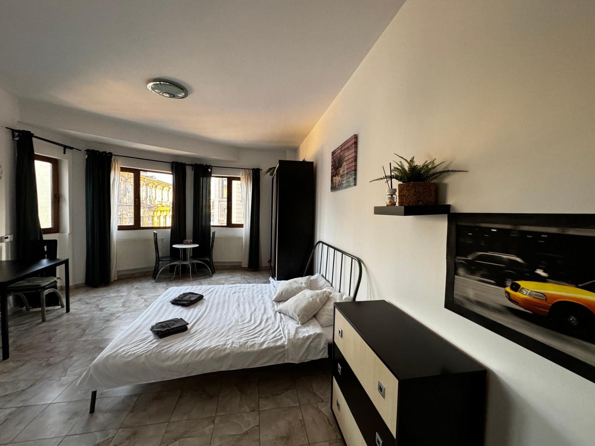 Old Town Studios By Chr Luxury Property Bucarest Extérieur photo