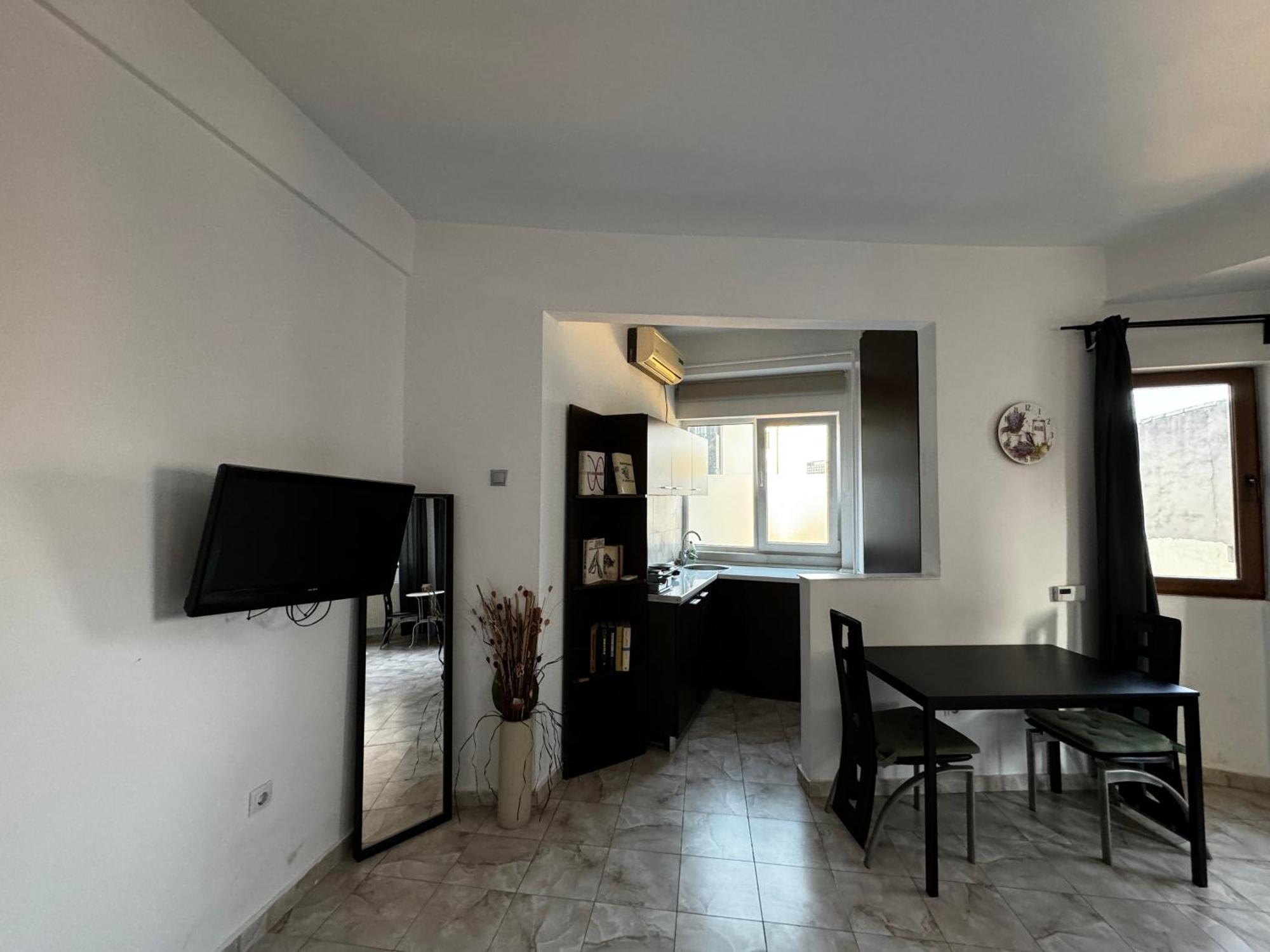 Old Town Studios By Chr Luxury Property Bucarest Extérieur photo
