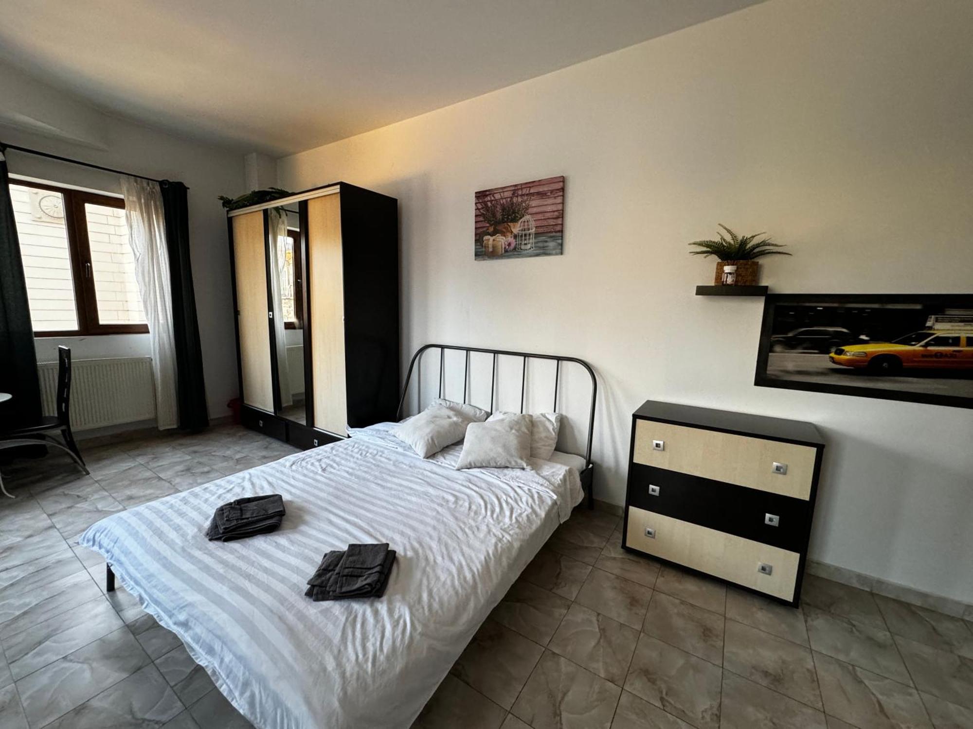 Old Town Studios By Chr Luxury Property Bucarest Extérieur photo