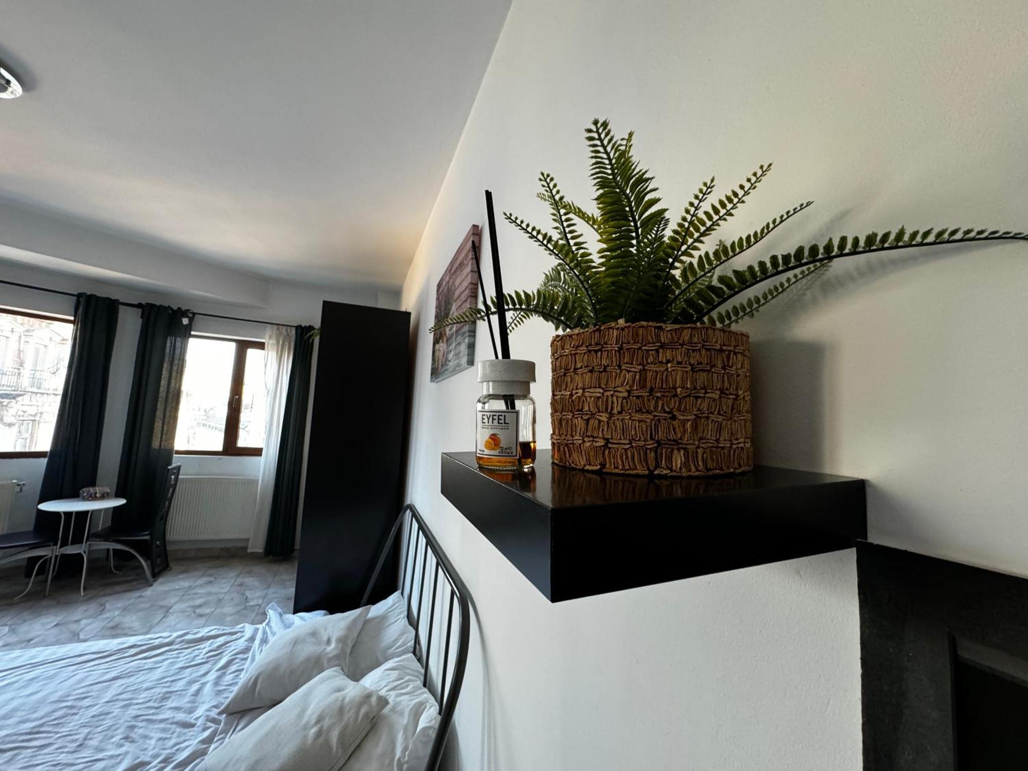 Old Town Studios By Chr Luxury Property Bucarest Extérieur photo